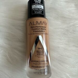 🩷5/$10 Almay Skin Perfecting Comfort Matte Foundation - Neutral Toasted Almond